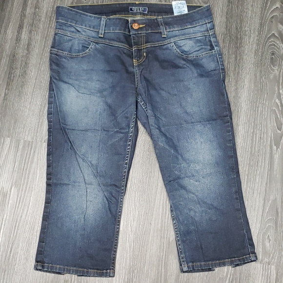 🌷2 for $30🌷Guess capris Jean's sz 32 - Picture 1 of 5
